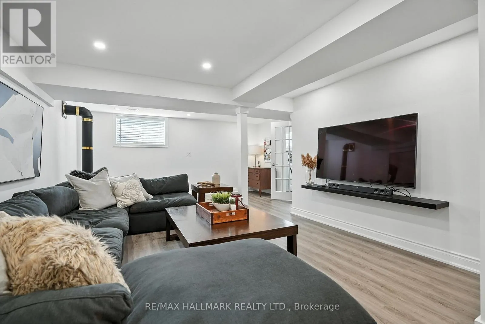 50 BLACK WILLOW DRIVE