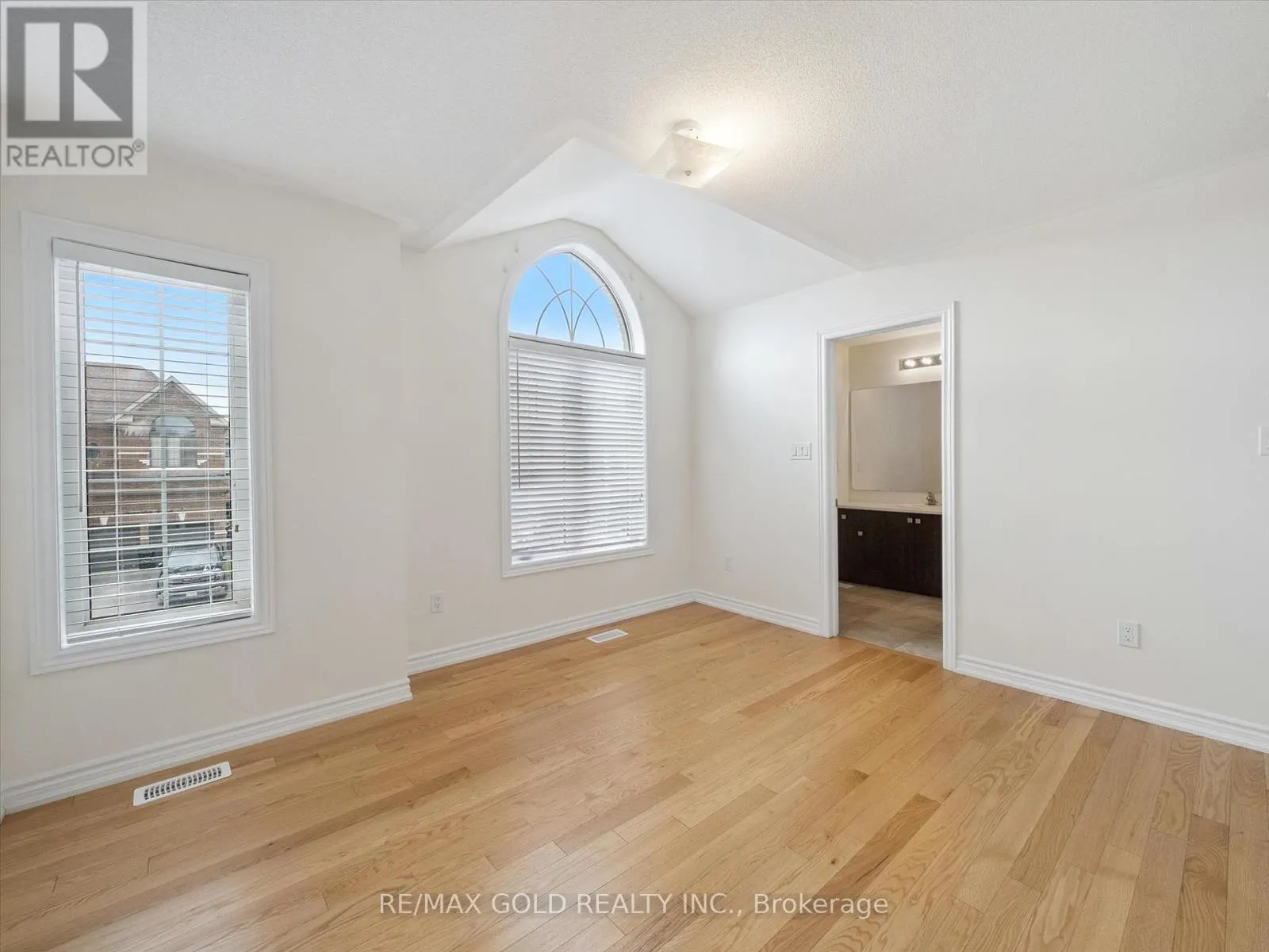 6 BANNISTER ROAD