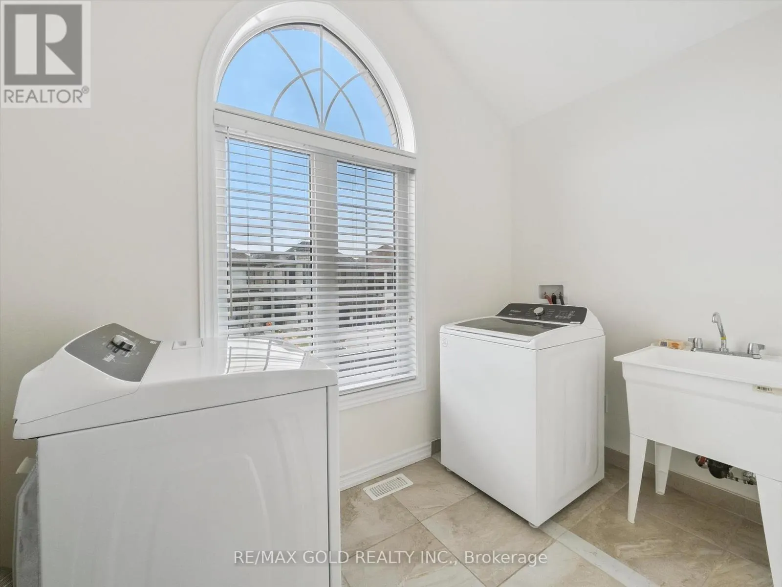 6 BANNISTER ROAD