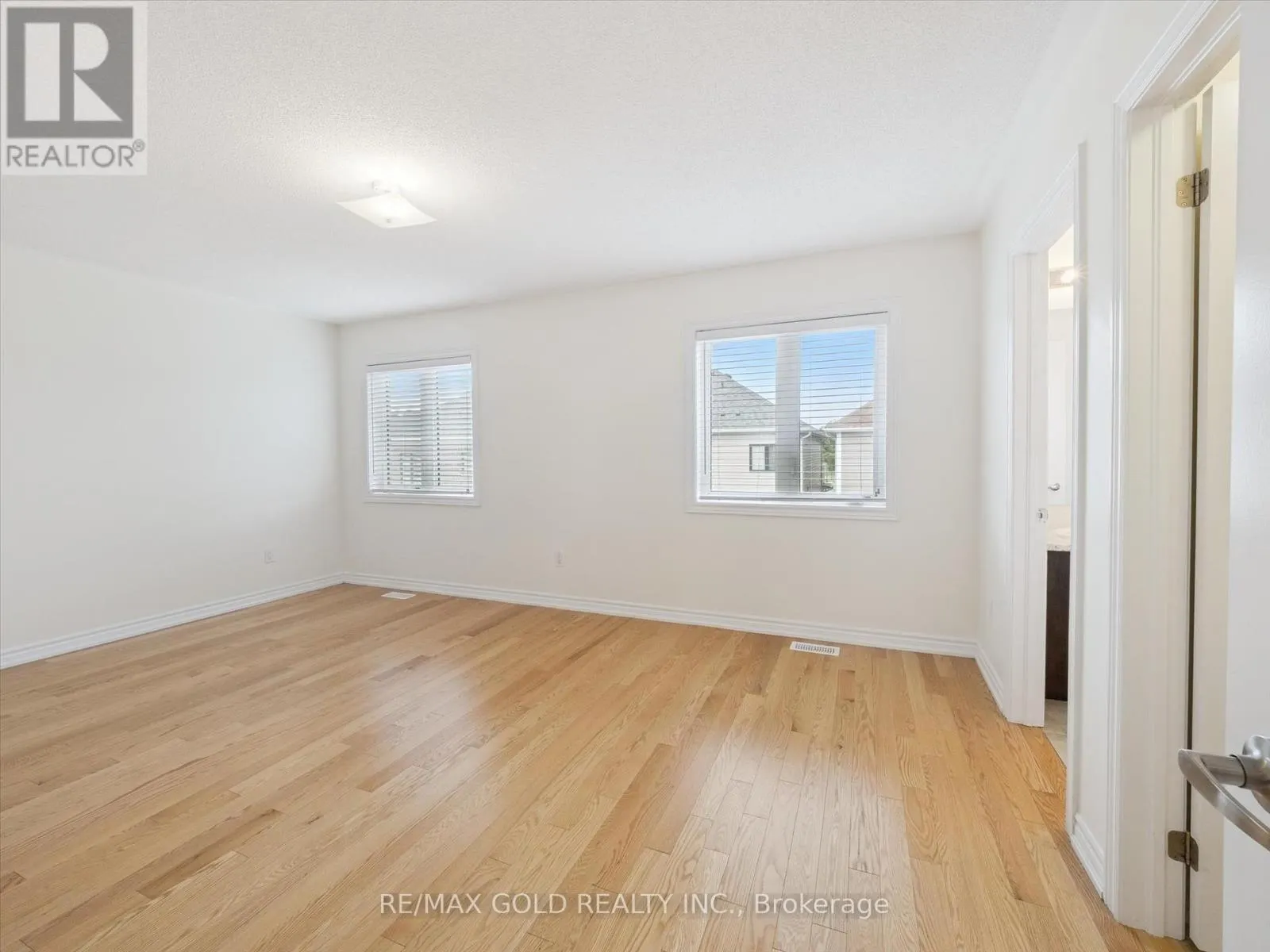6 BANNISTER ROAD