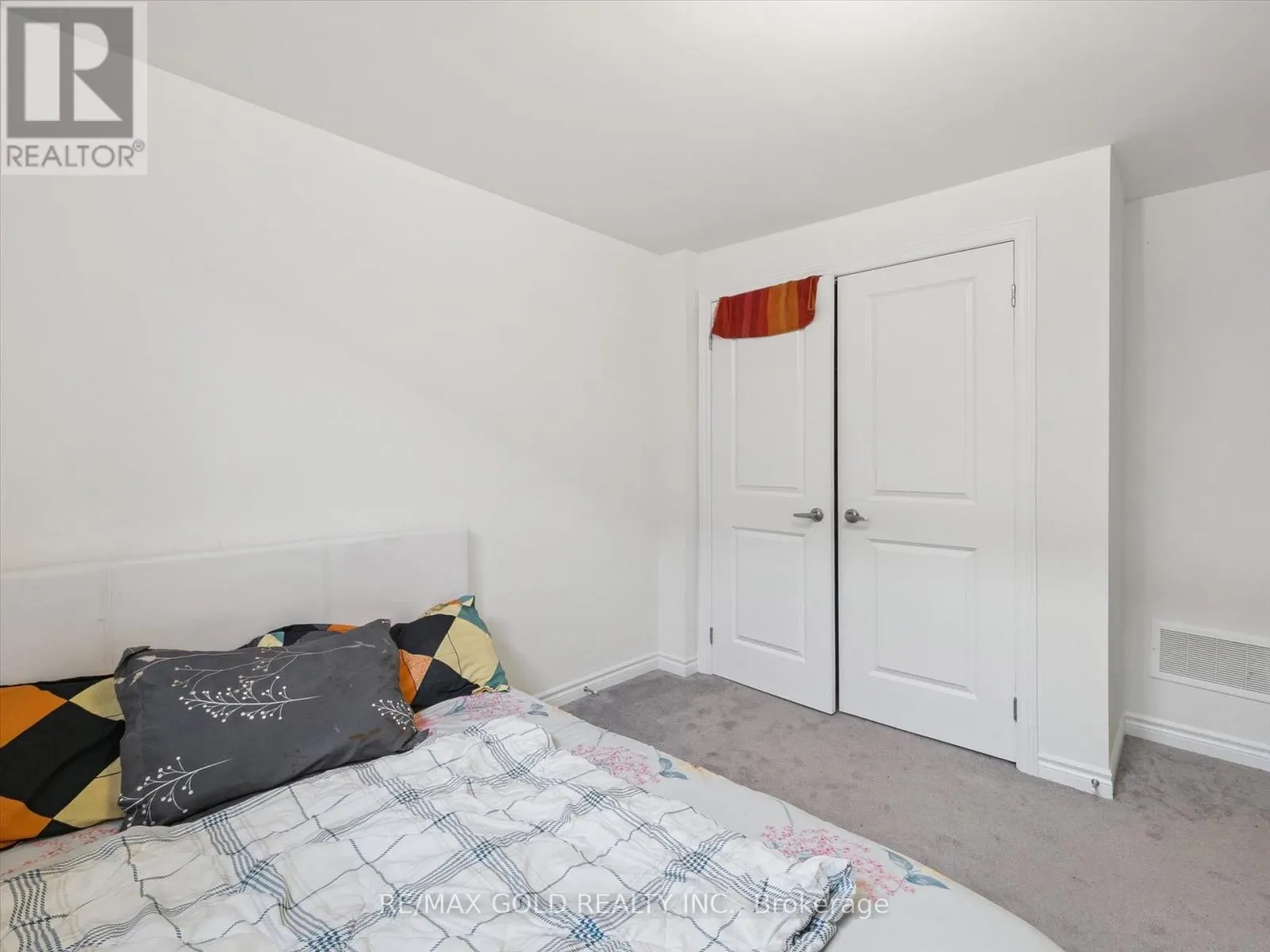 6 BANNISTER ROAD