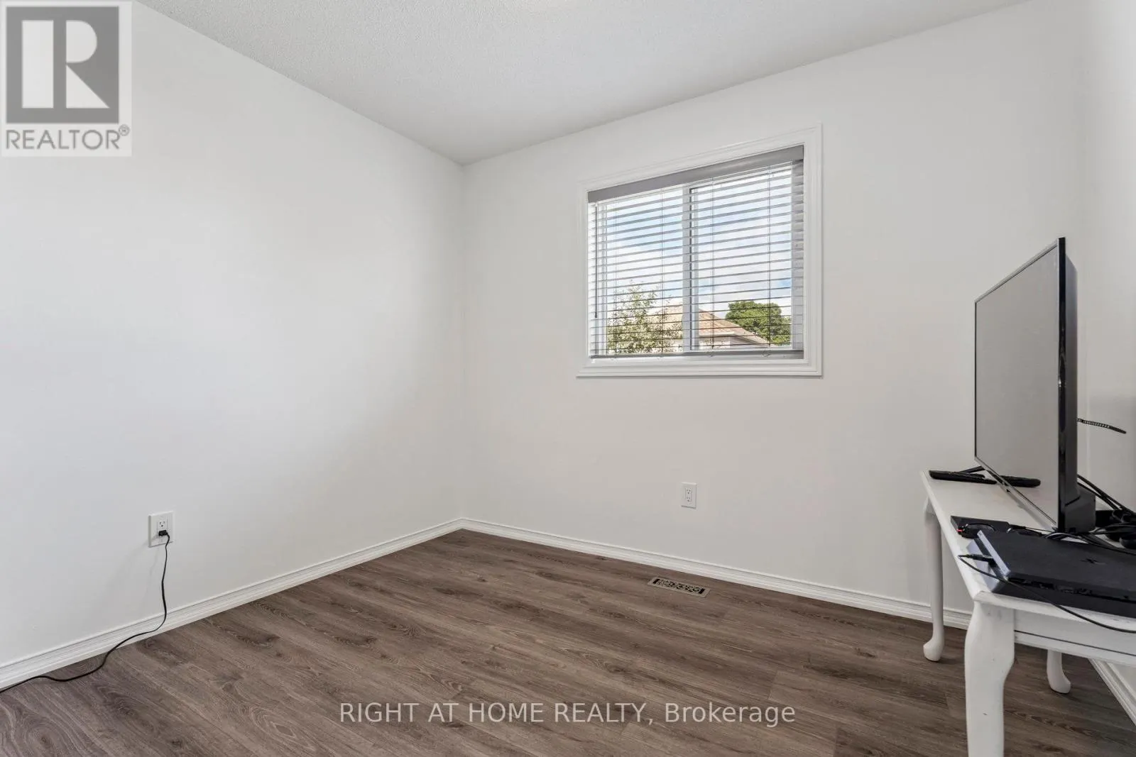 115 LAIDLAW DRIVE