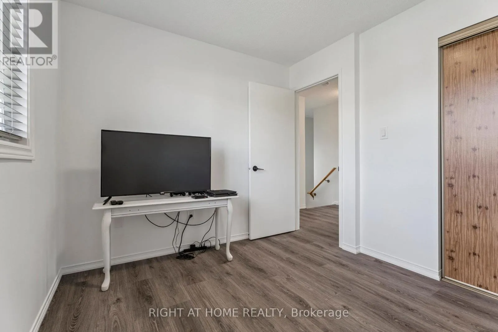 115 LAIDLAW DRIVE
