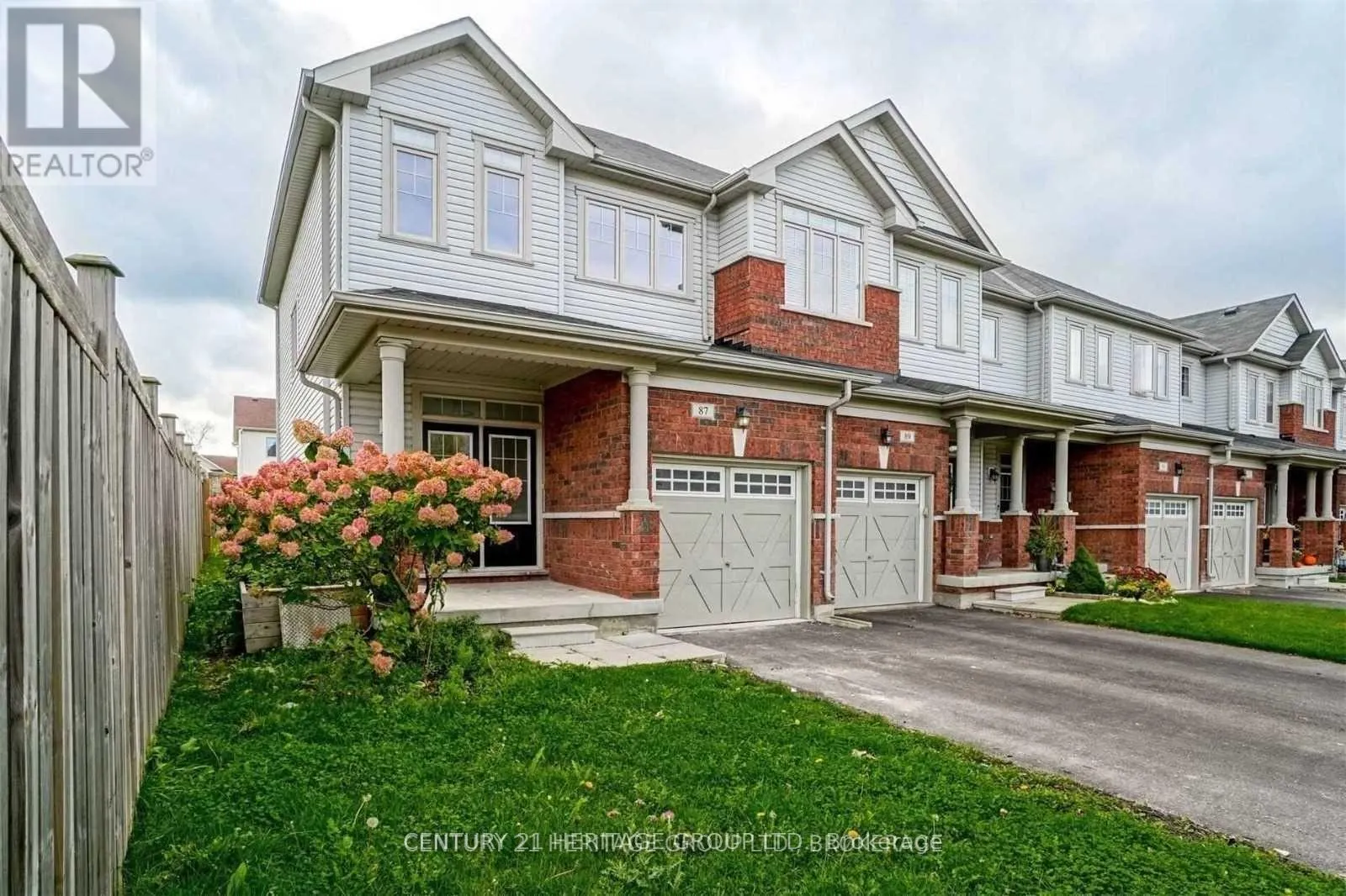 87 PEARCEY CRESCENT