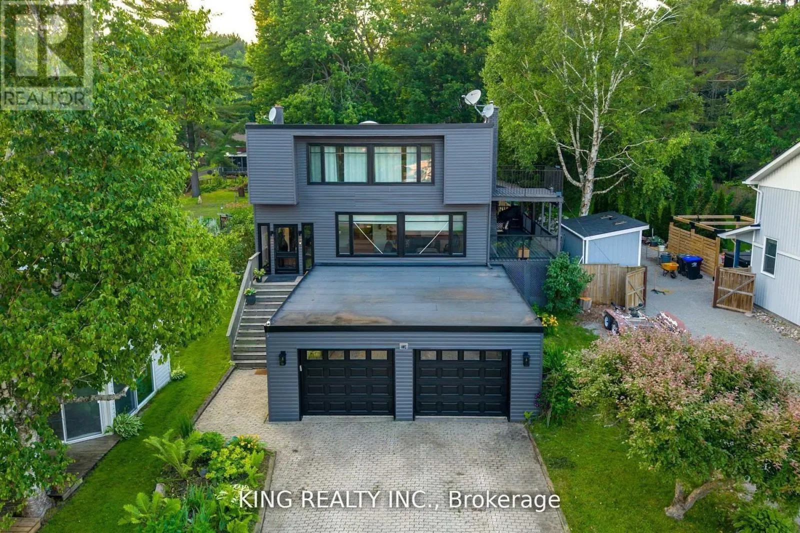 602 CHAMPLAIN ROAD
