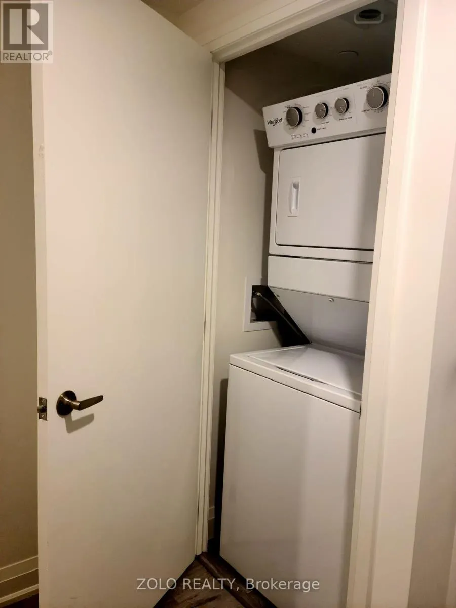 217 - 58 LAKESIDE TERRACE