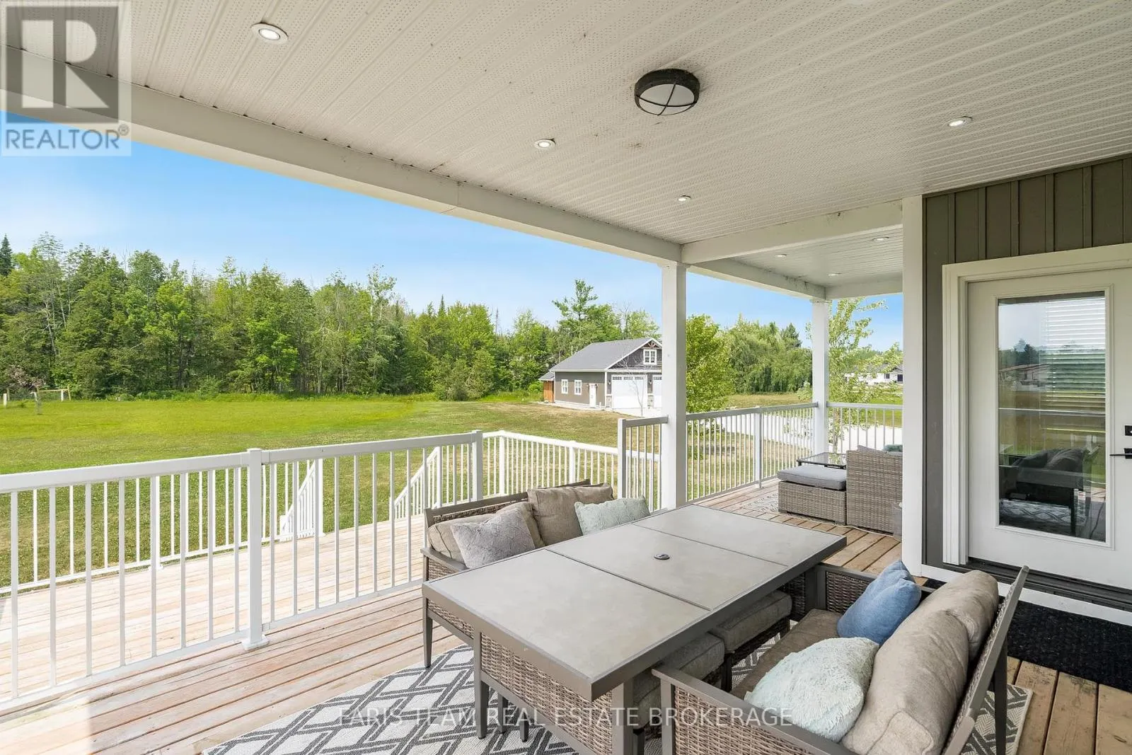 2448 STOCKDALE ROAD