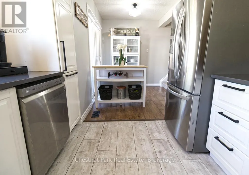 24 STARBOARD ROAD