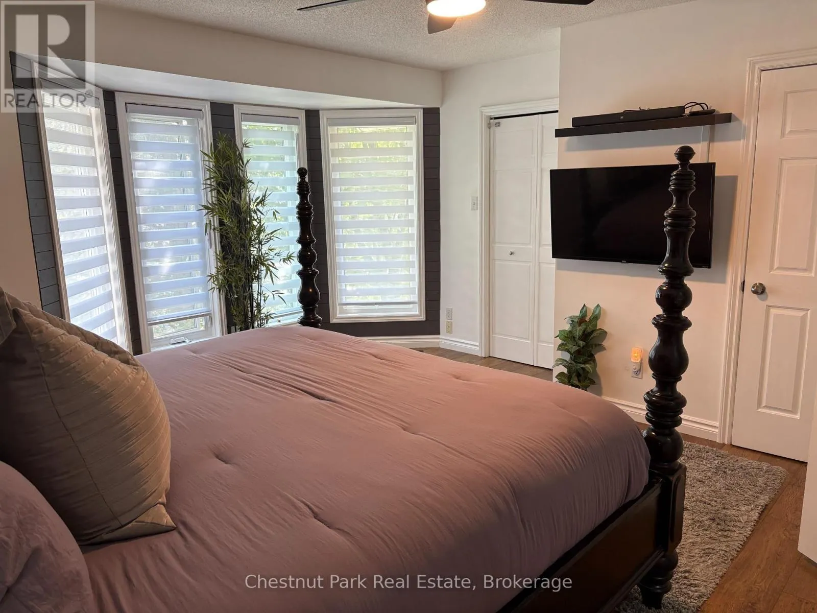 24 STARBOARD ROAD