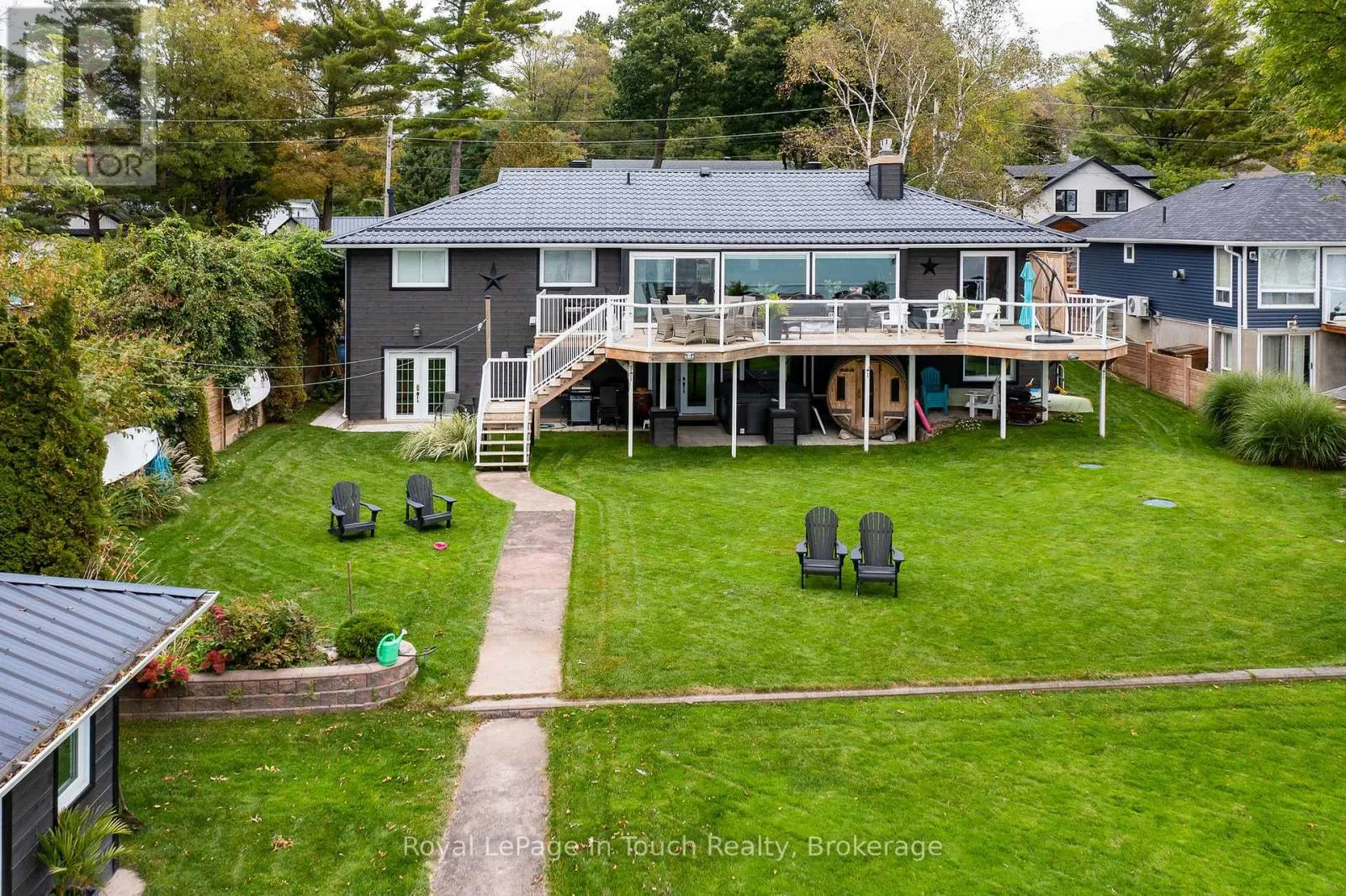 8 TINY BEACHES ROAD S