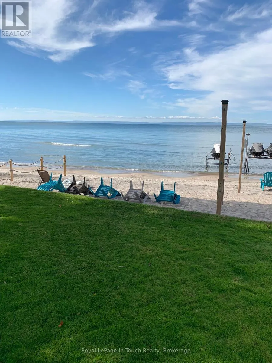 8 TINY BEACHES ROAD S