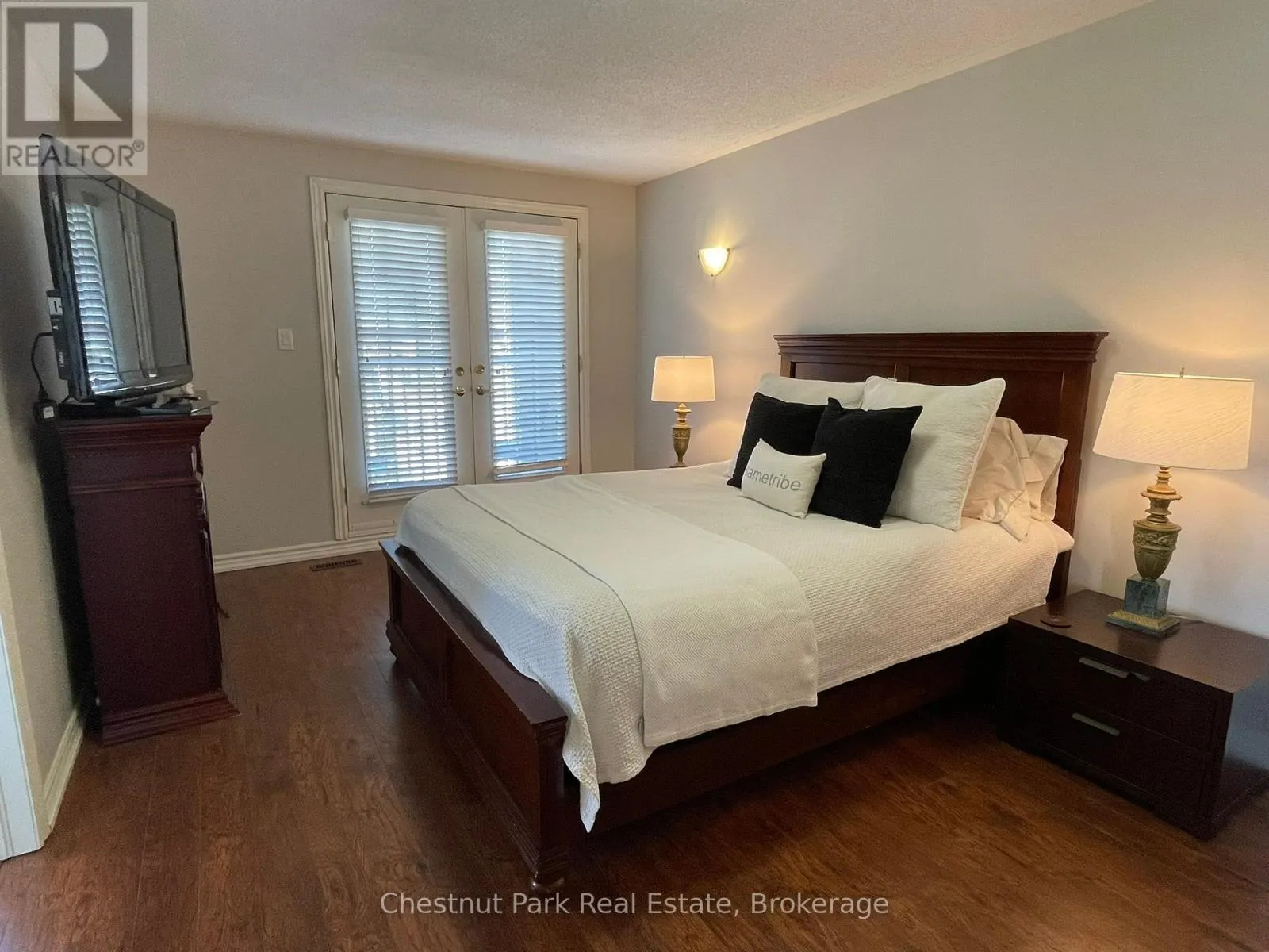 2 CRANBERRY QUAY