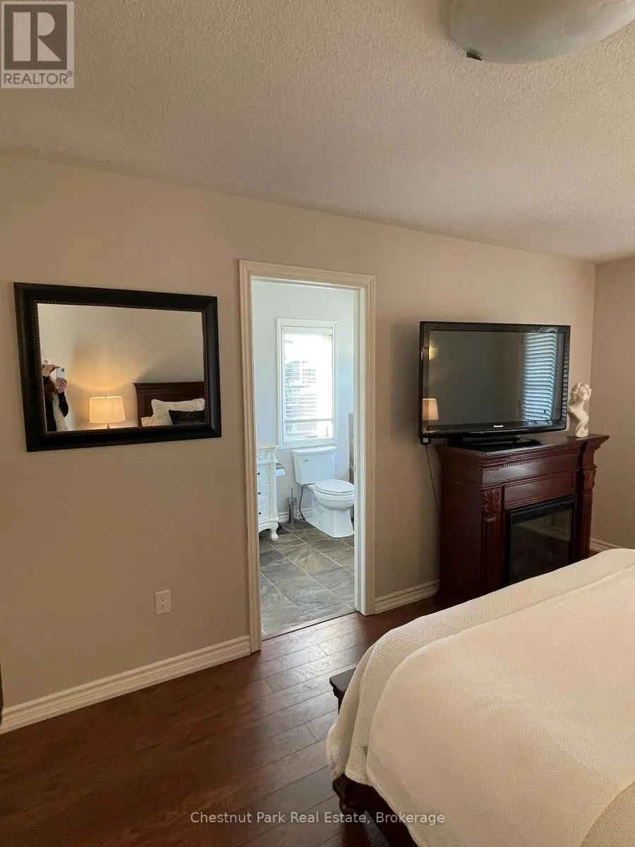 2 CRANBERRY QUAY