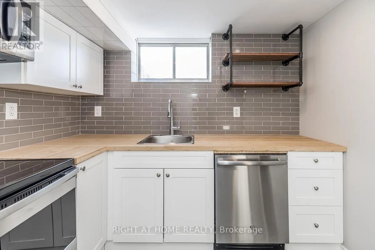 LOWER - 169A ROSE STREET