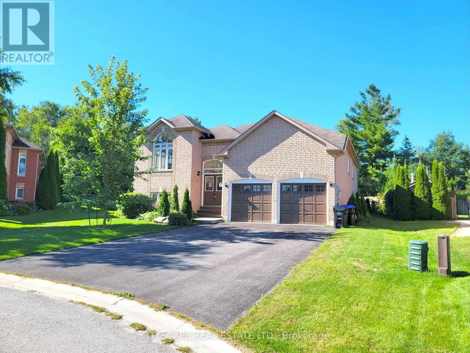 6 CHERRY SANDS CRESCENT