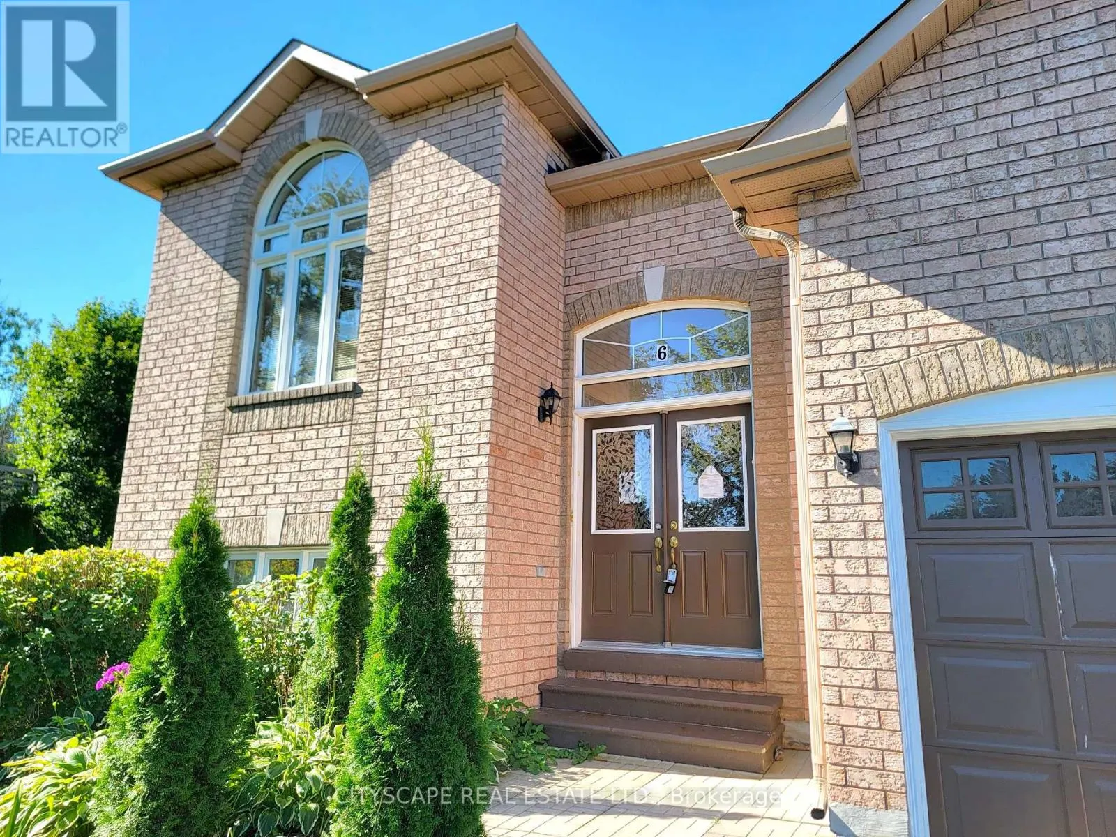 6 CHERRY SANDS CRESCENT