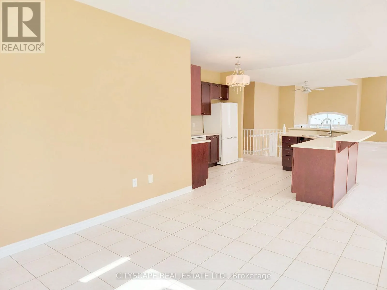 6 CHERRY SANDS CRESCENT