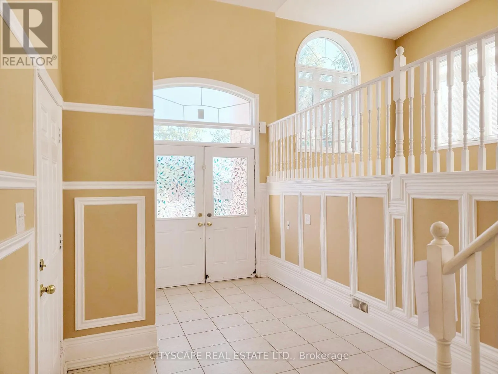 6 CHERRY SANDS CRESCENT