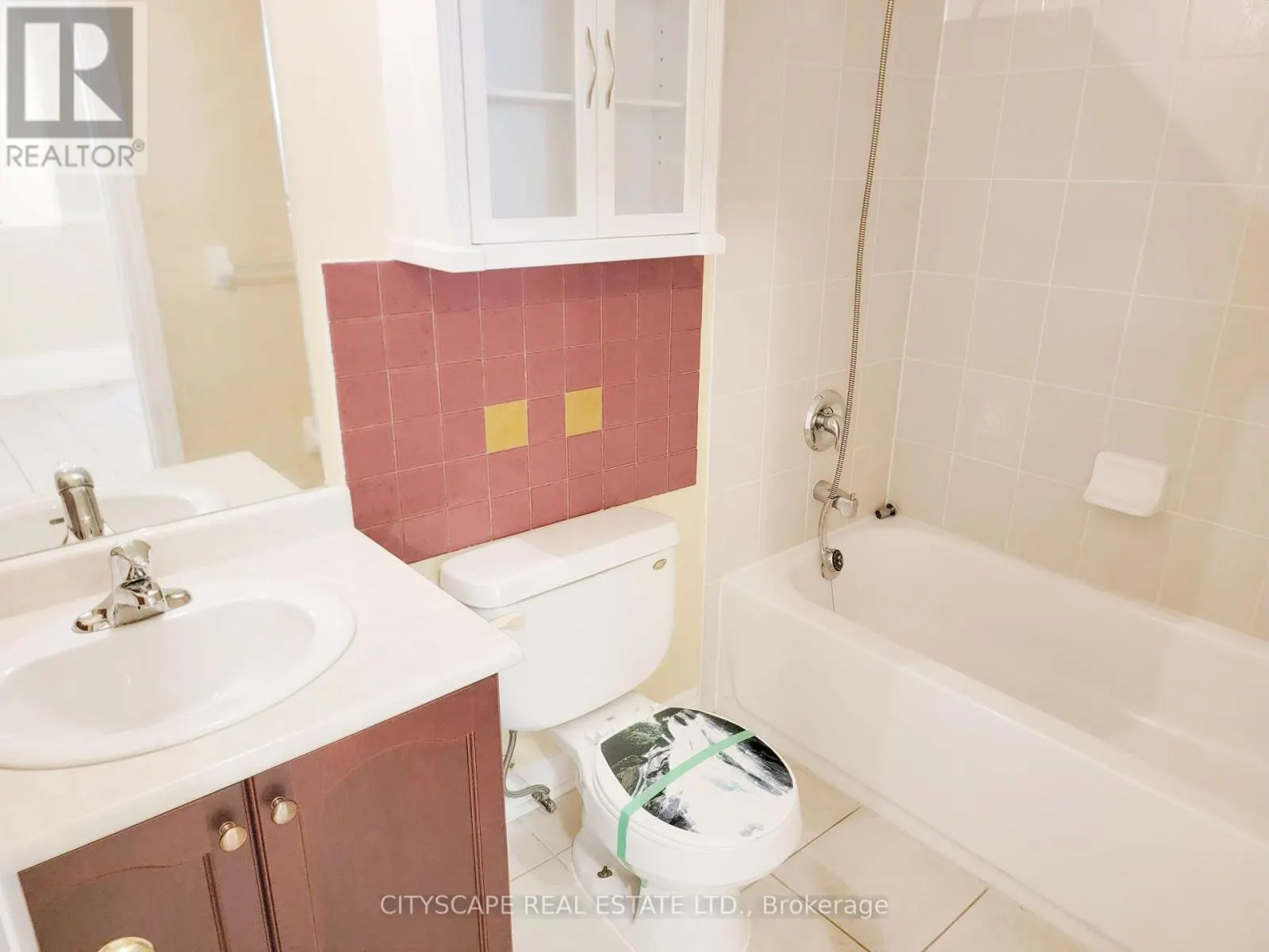 6 CHERRY SANDS CRESCENT