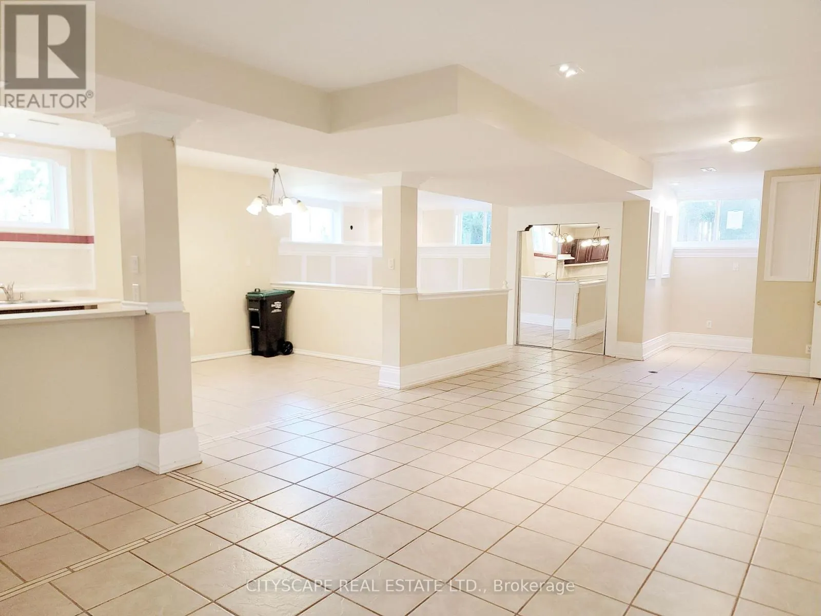 6 CHERRY SANDS CRESCENT