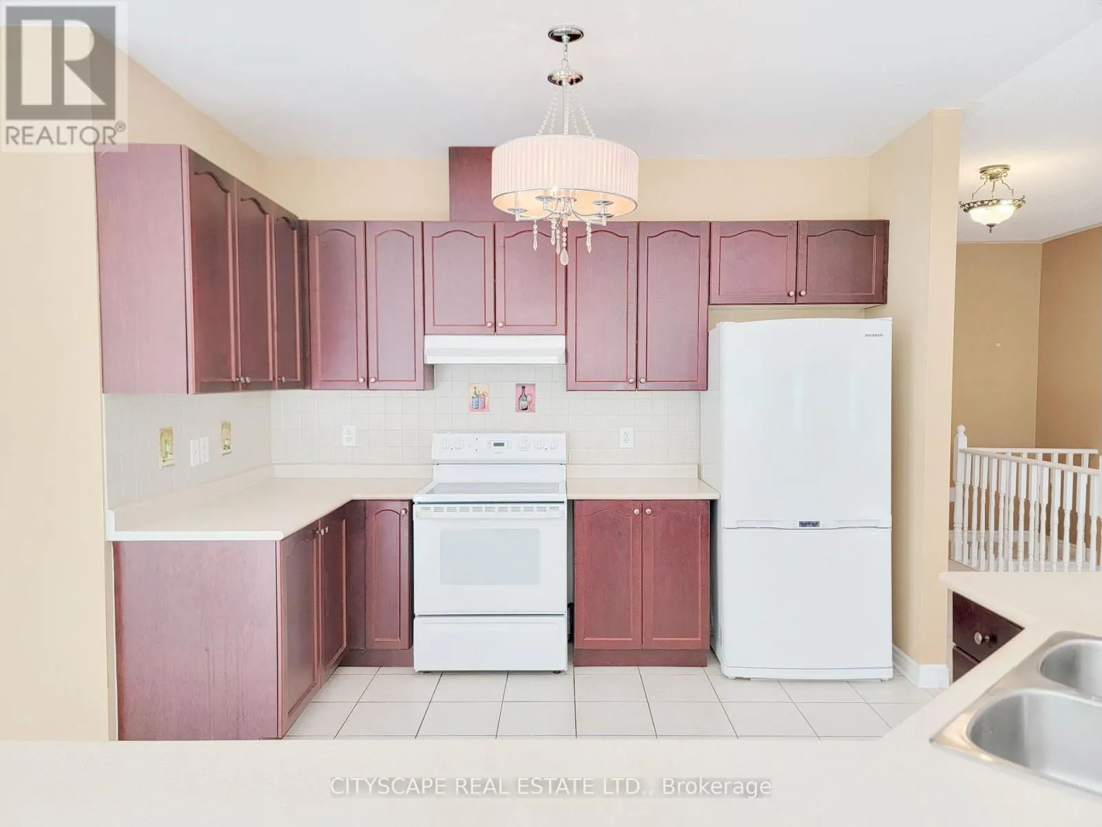 6 CHERRY SANDS CRESCENT