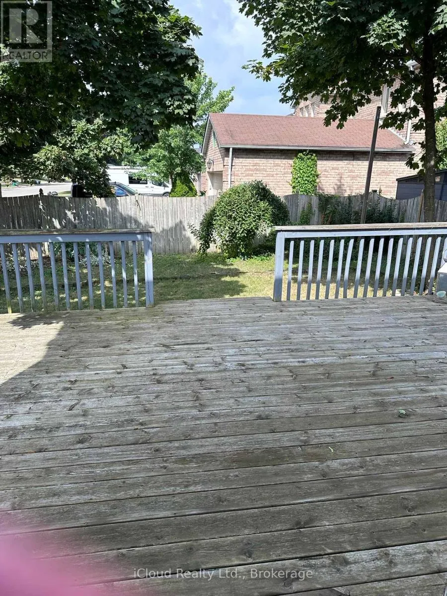 UPPER - 296 HICKLING TRAIL
