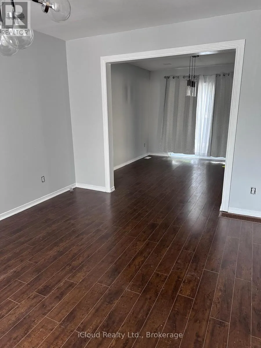 UPPER - 296 HICKLING TRAIL