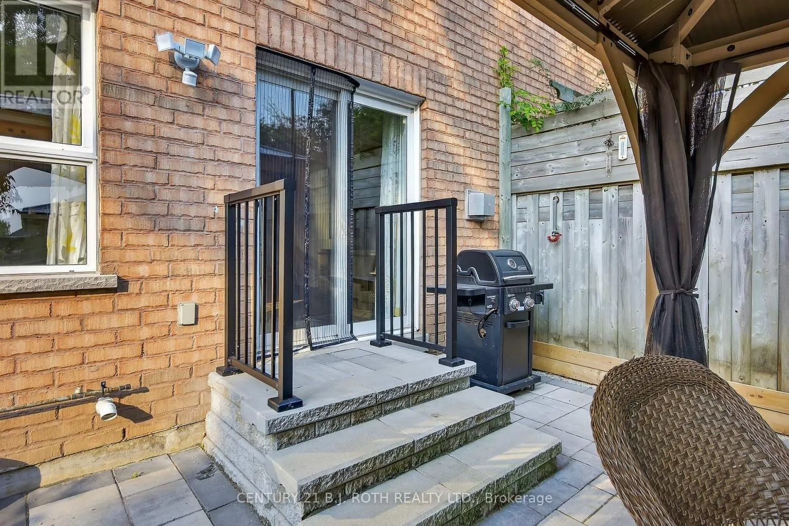 80 BRUCE CRESCENT
