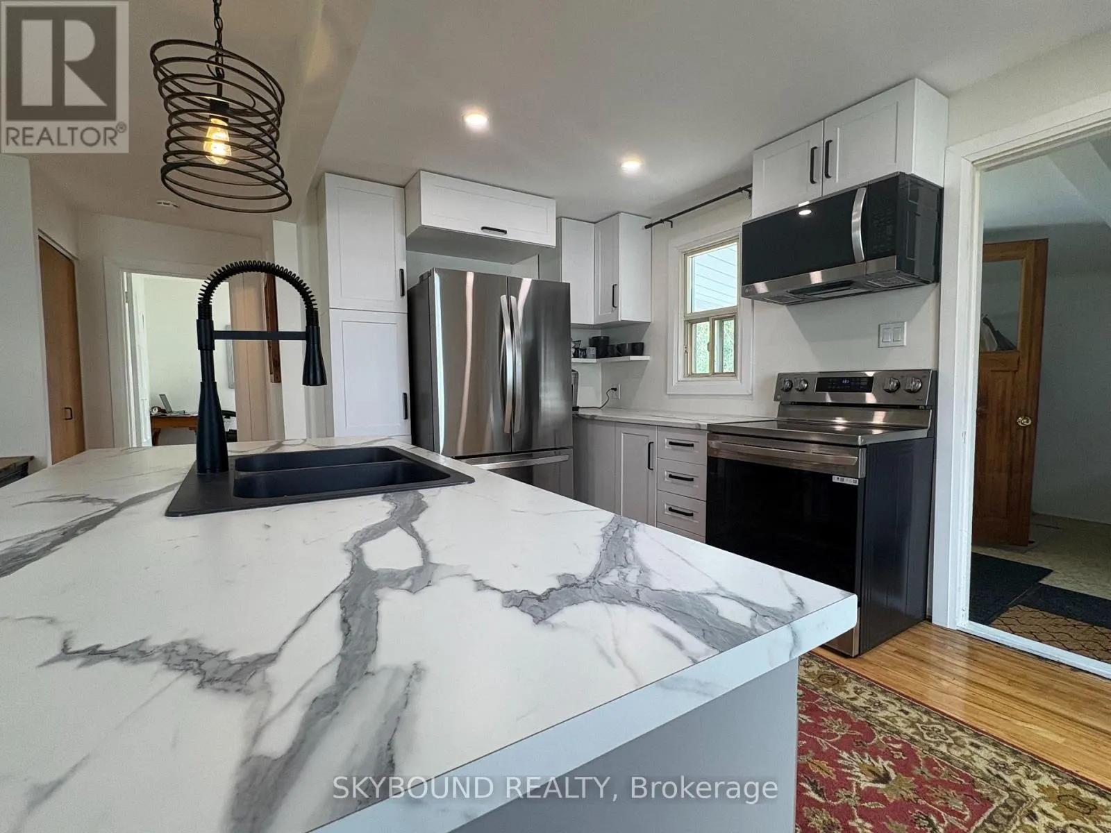 139 MEMORIAL AVENUE AVENUE