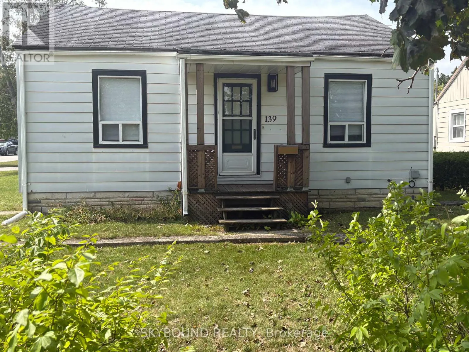 139 MEMORIAL AVENUE AVENUE