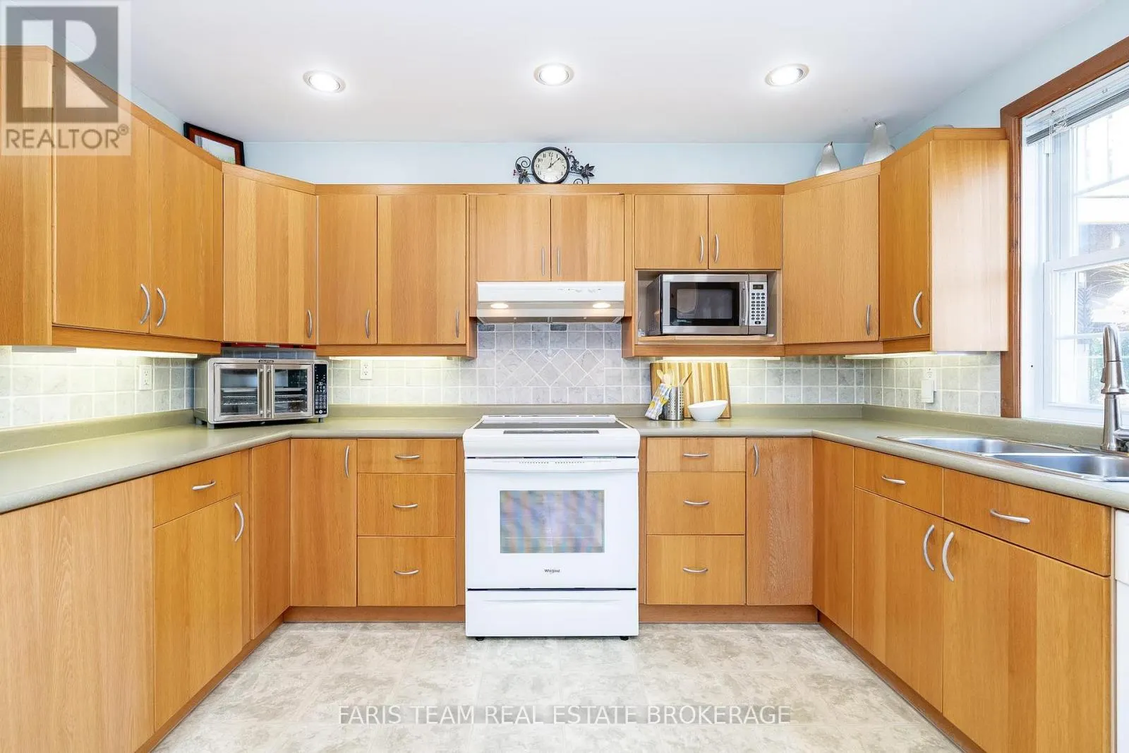 63 BROADVIEW STREET