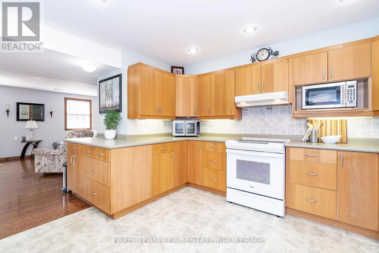 63 BROADVIEW STREET