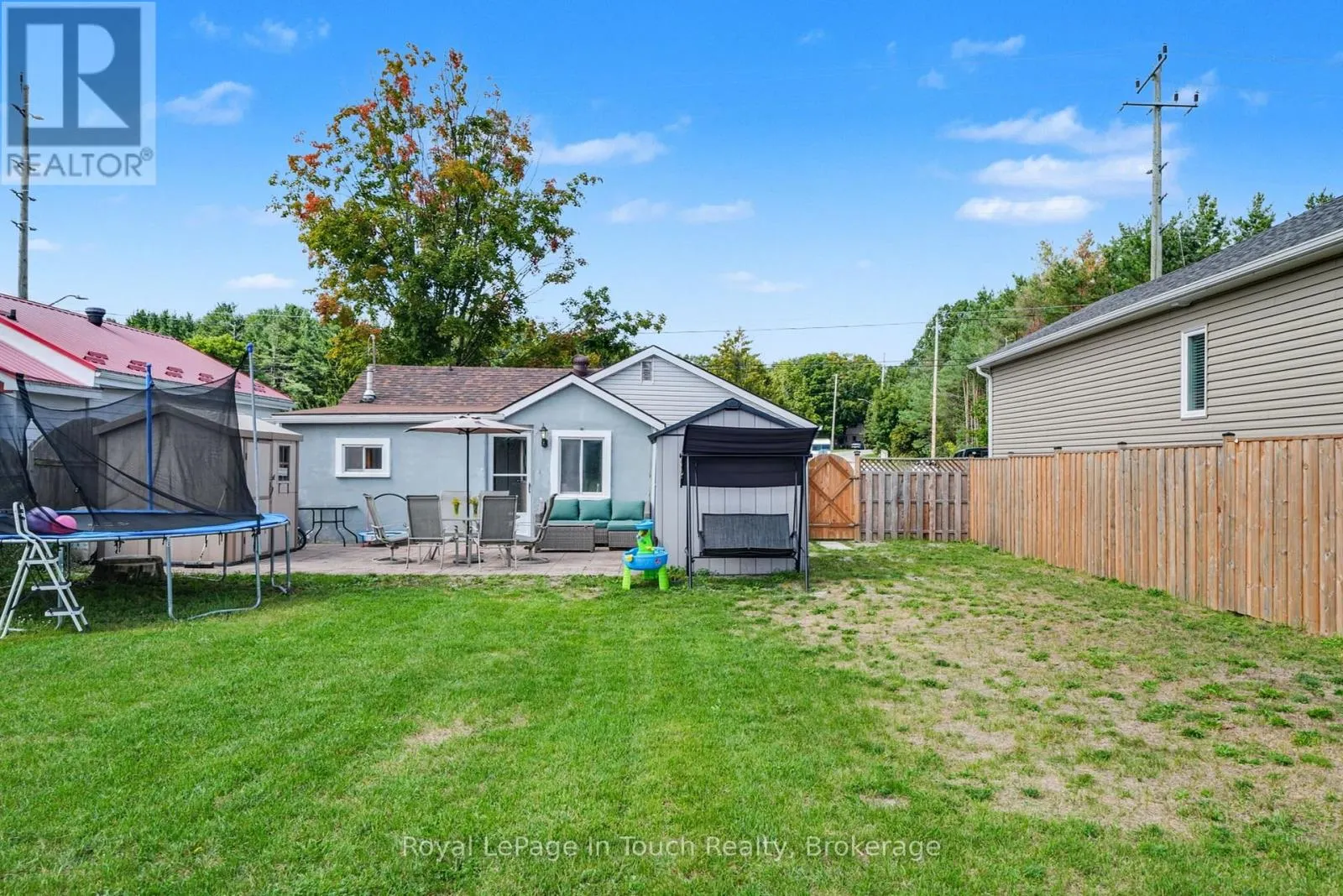 116 ROBERT STREET E