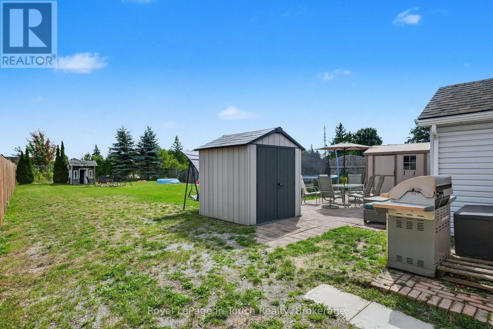 116 ROBERT STREET E
