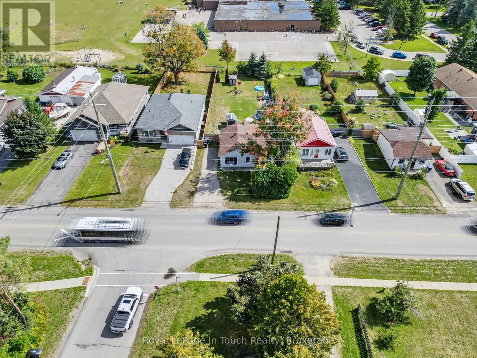 116 ROBERT STREET E