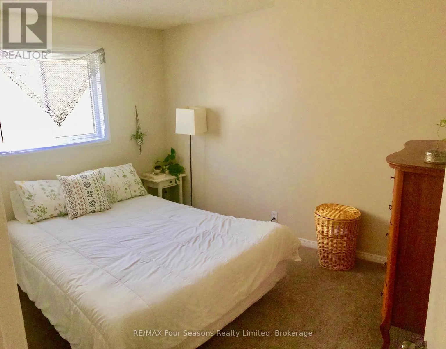 1 - 75 TELFER ROAD, #1