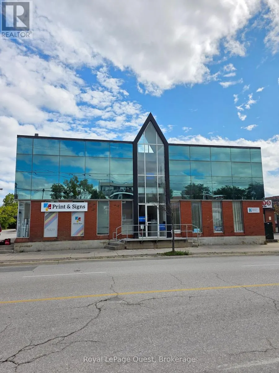 102 - 17 COLBORNE STREET E, #102