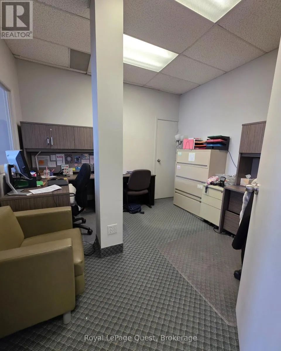 102 - 17 COLBORNE STREET E, #102