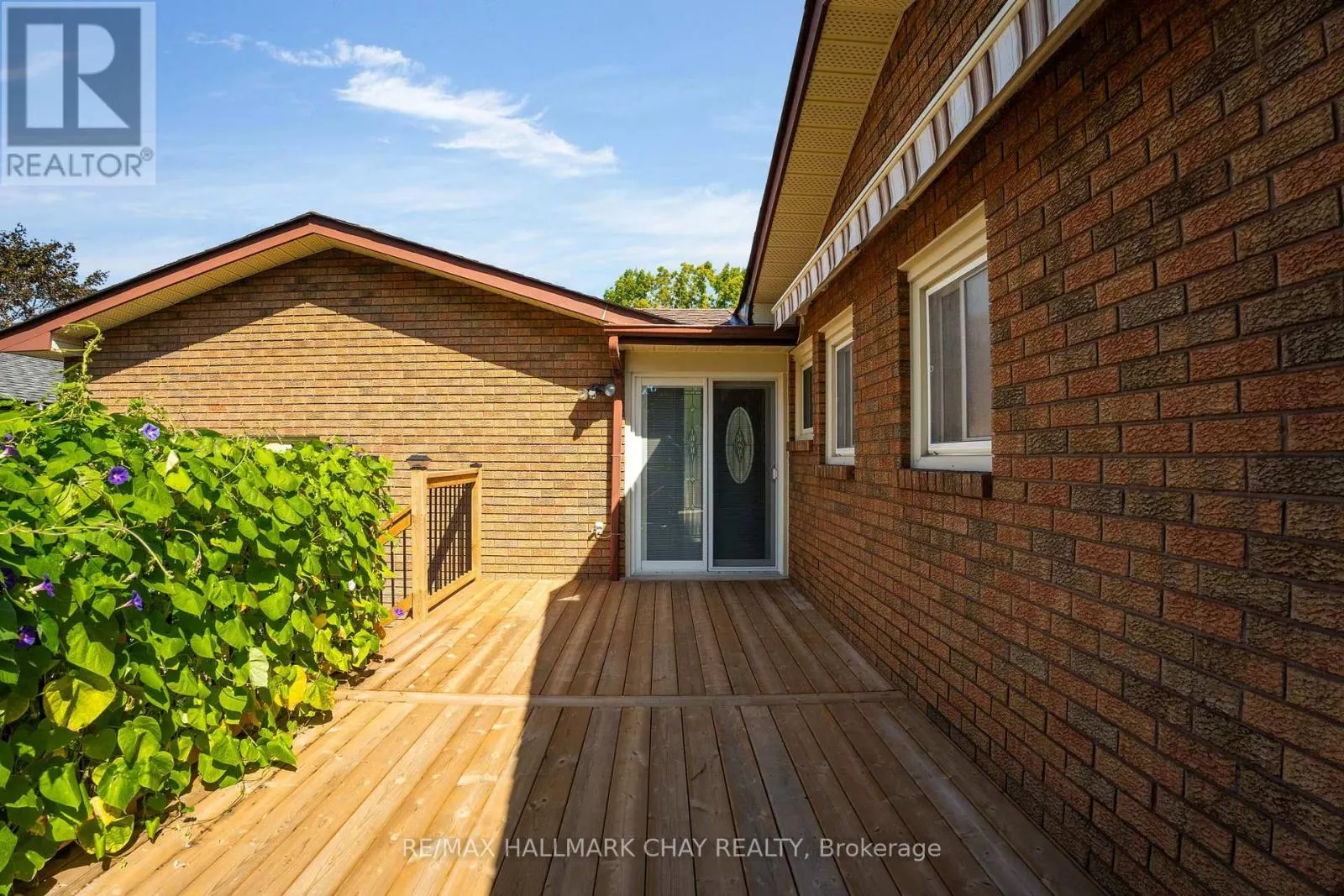19 ALGONQUIN TRAIL