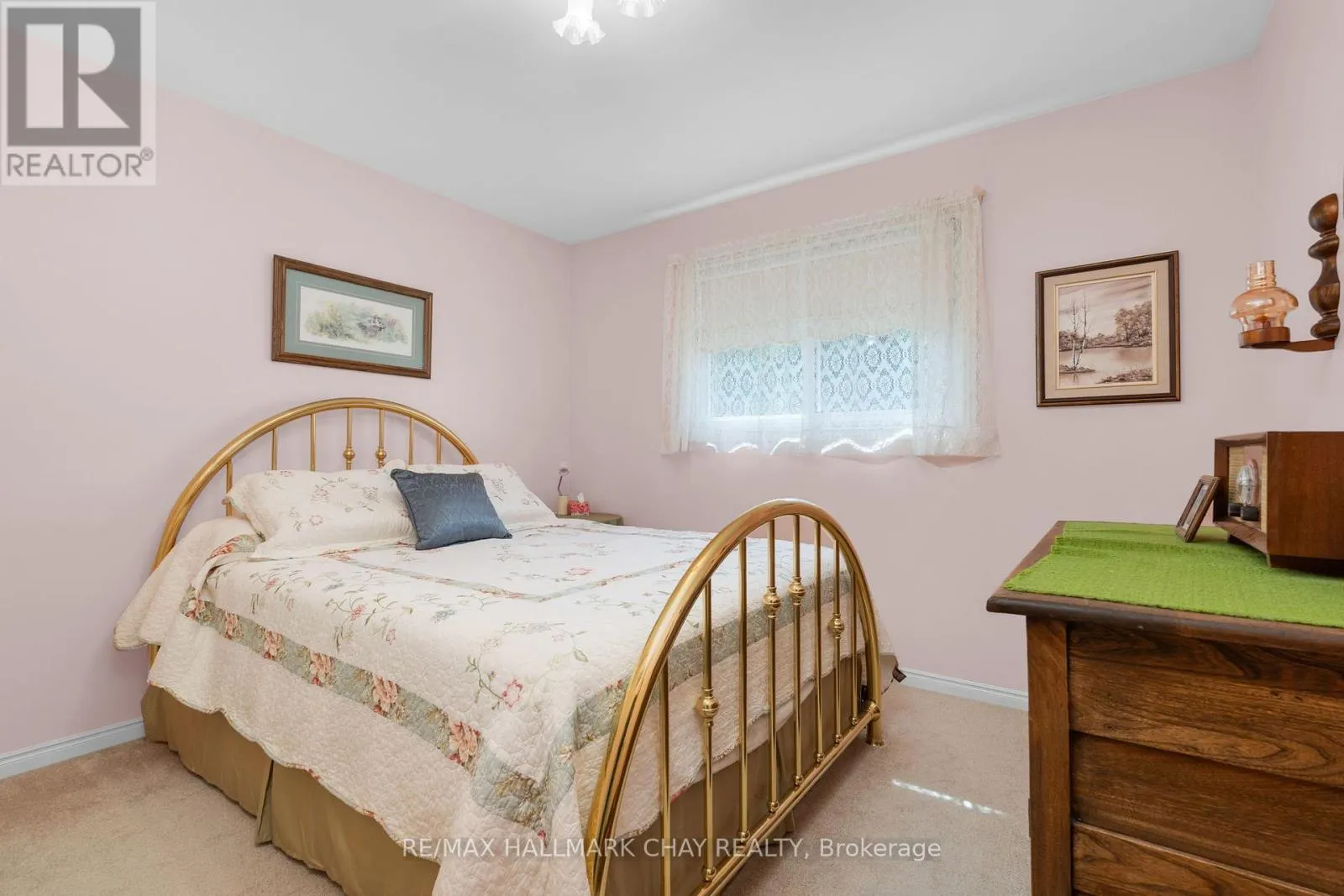19 ALGONQUIN TRAIL