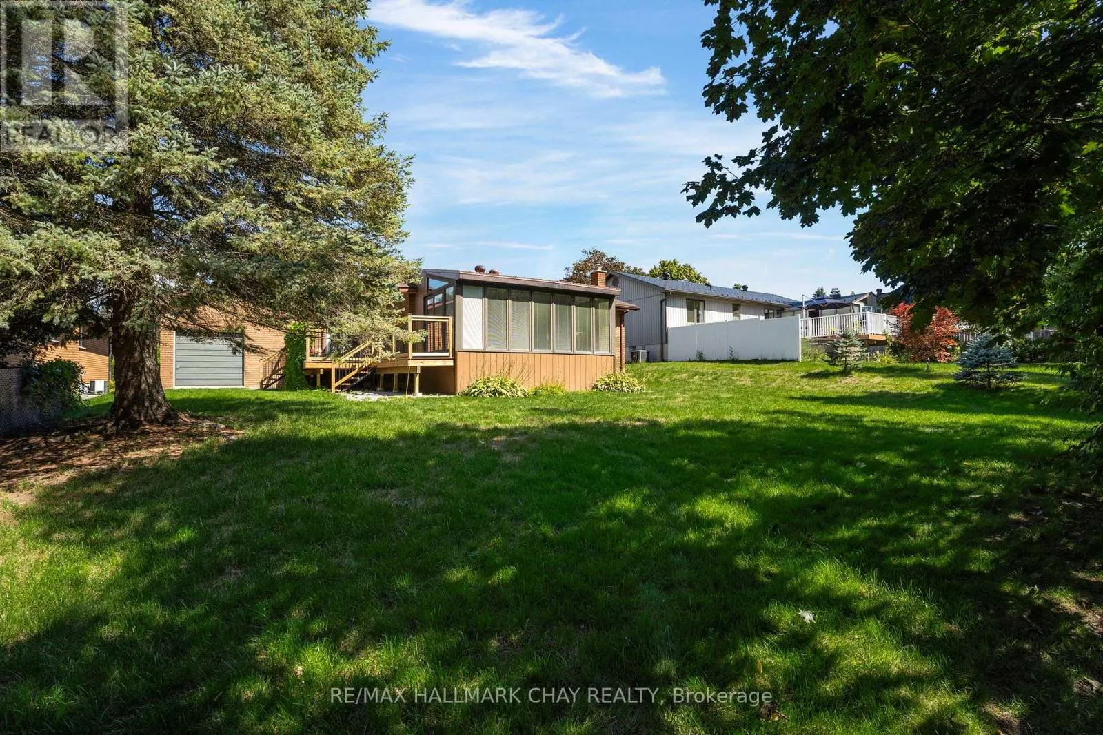 19 ALGONQUIN TRAIL
