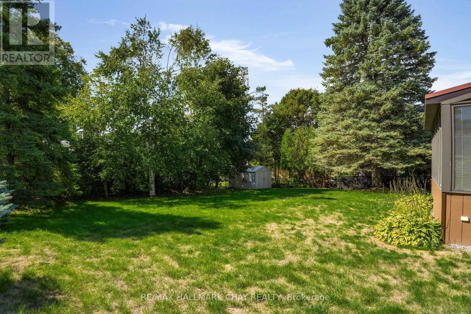 19 ALGONQUIN TRAIL