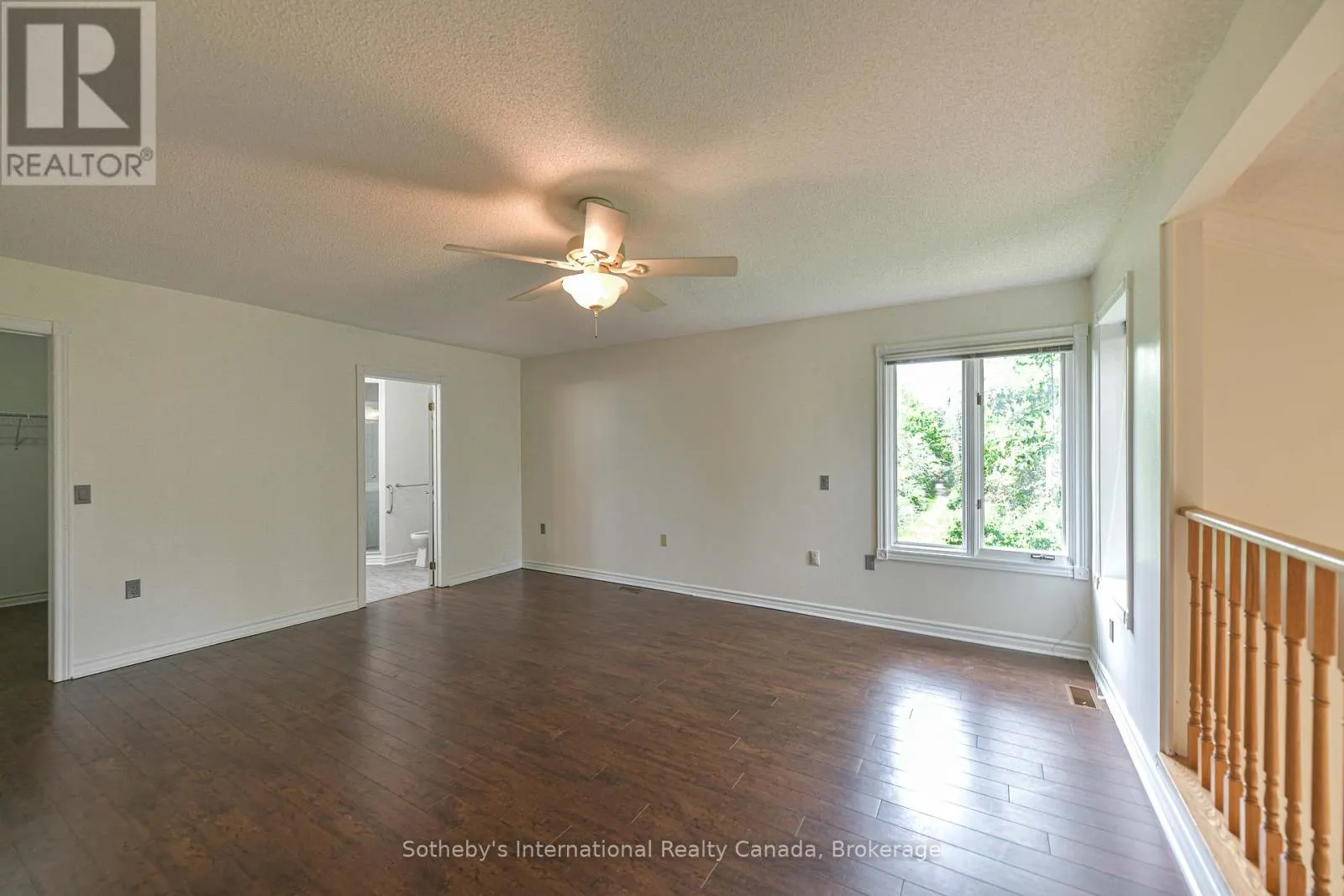 101 - 10 MUSEUM DRIVE, #101