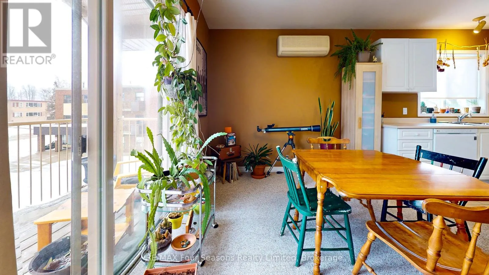302 - 171 EIGHTH STREET, #302