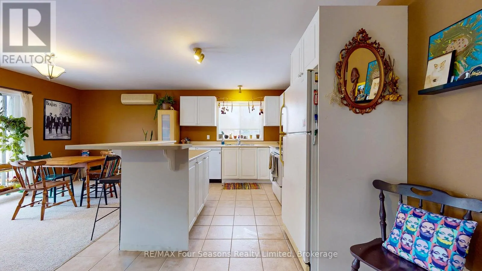 302 - 171 EIGHTH STREET, #302