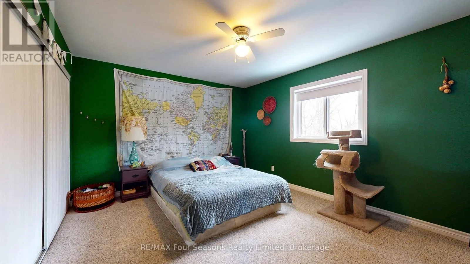 302 - 171 EIGHTH STREET, #302