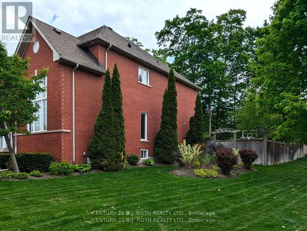38 CAMELOT SQUARE