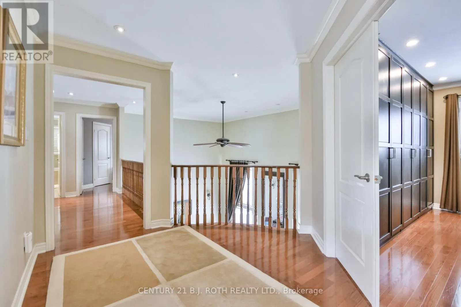 38 CAMELOT SQUARE