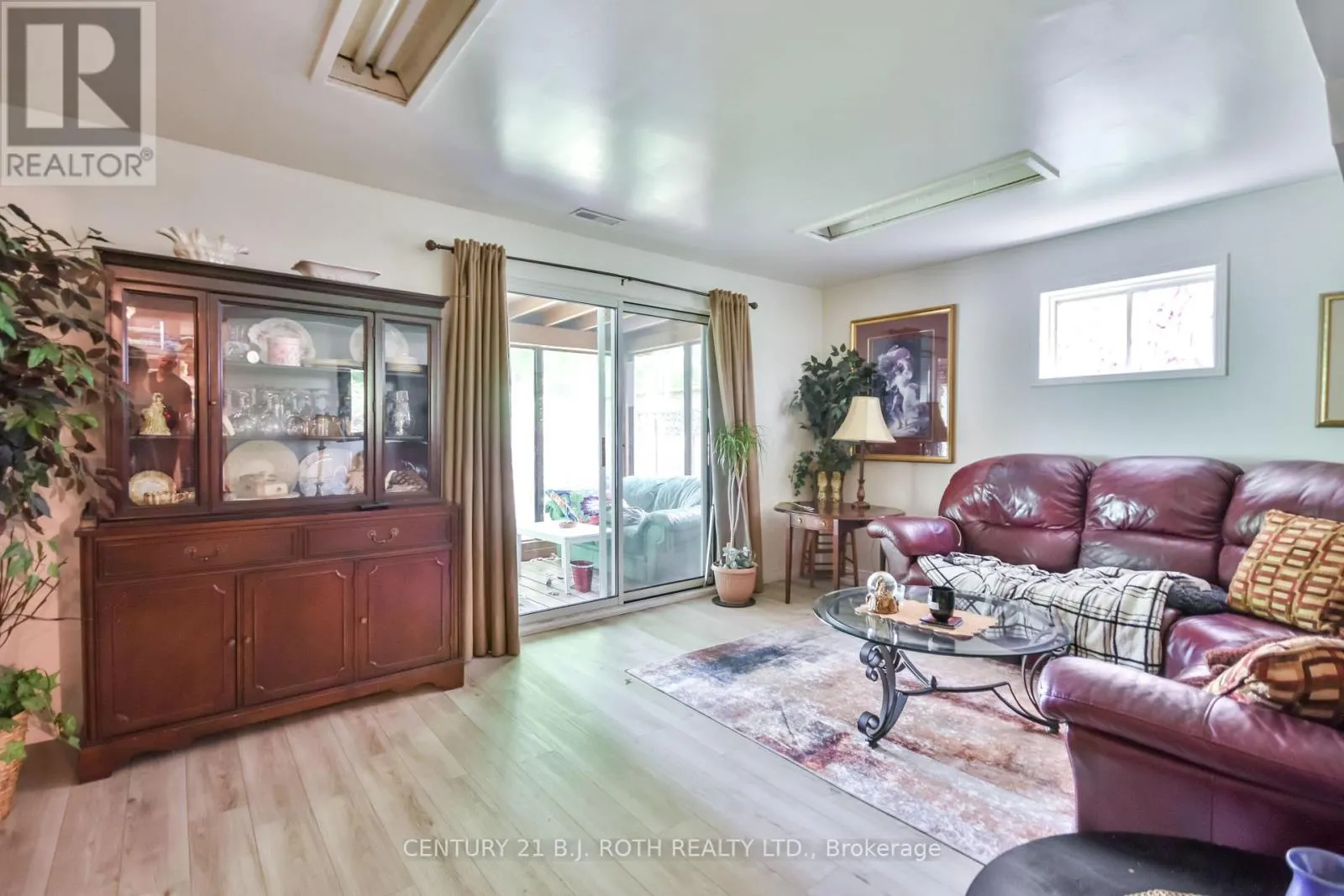 37 NICHOLSON DRIVE
