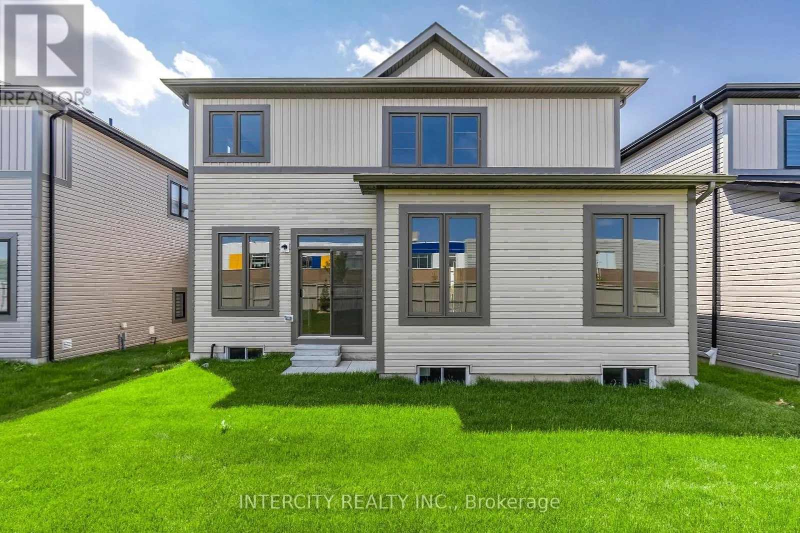 78 SEASON CRESCENT